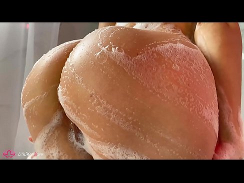 ❤️ Mae gwallt tywyll yn Mastyrbio Pussy gyda Dirgrynwr i Orgasm Dwys yn y Cawod ️ Fideo porn ar cy.pornochaturbate.ru ️❤